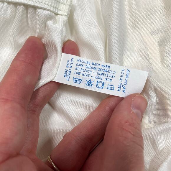 Vintage Vanity Fair Granny Panties, 1980s Antron Nylon Lot of 2 Sz 6 (XS-S) - Picture 16 of 16